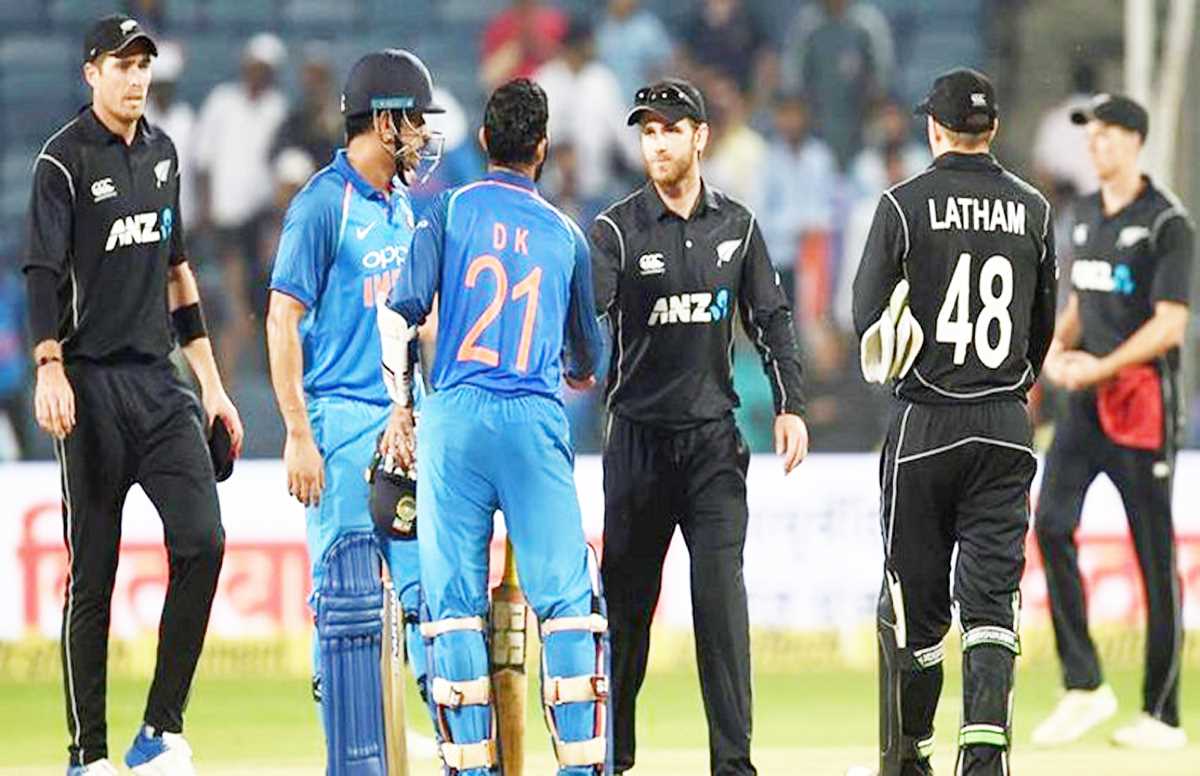 एक घंटे में ही 500 रुपये वाले सारे टिकट बुक, 1500 सीटें स्टूडेंट्स के लिए रखी गई है रिजर्व